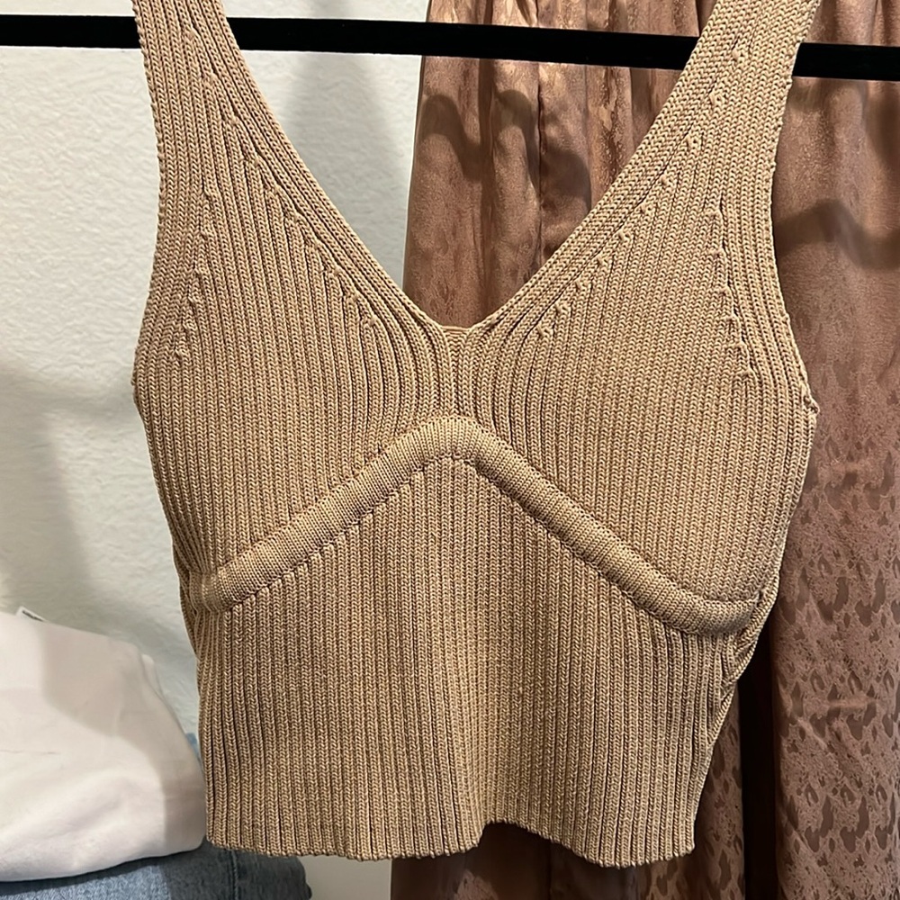 Kittenish top